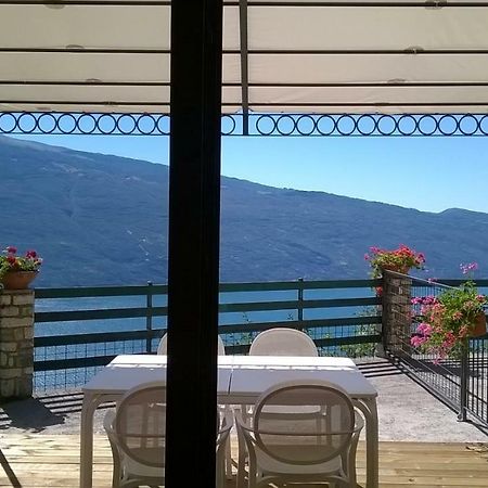 טיניאלה Casa Navla' Appartamenti "Ulivi"- "Fiori" -"Velieri"-"Luna"-"Nido"-"Taverna" מראה חיצוני תמונה