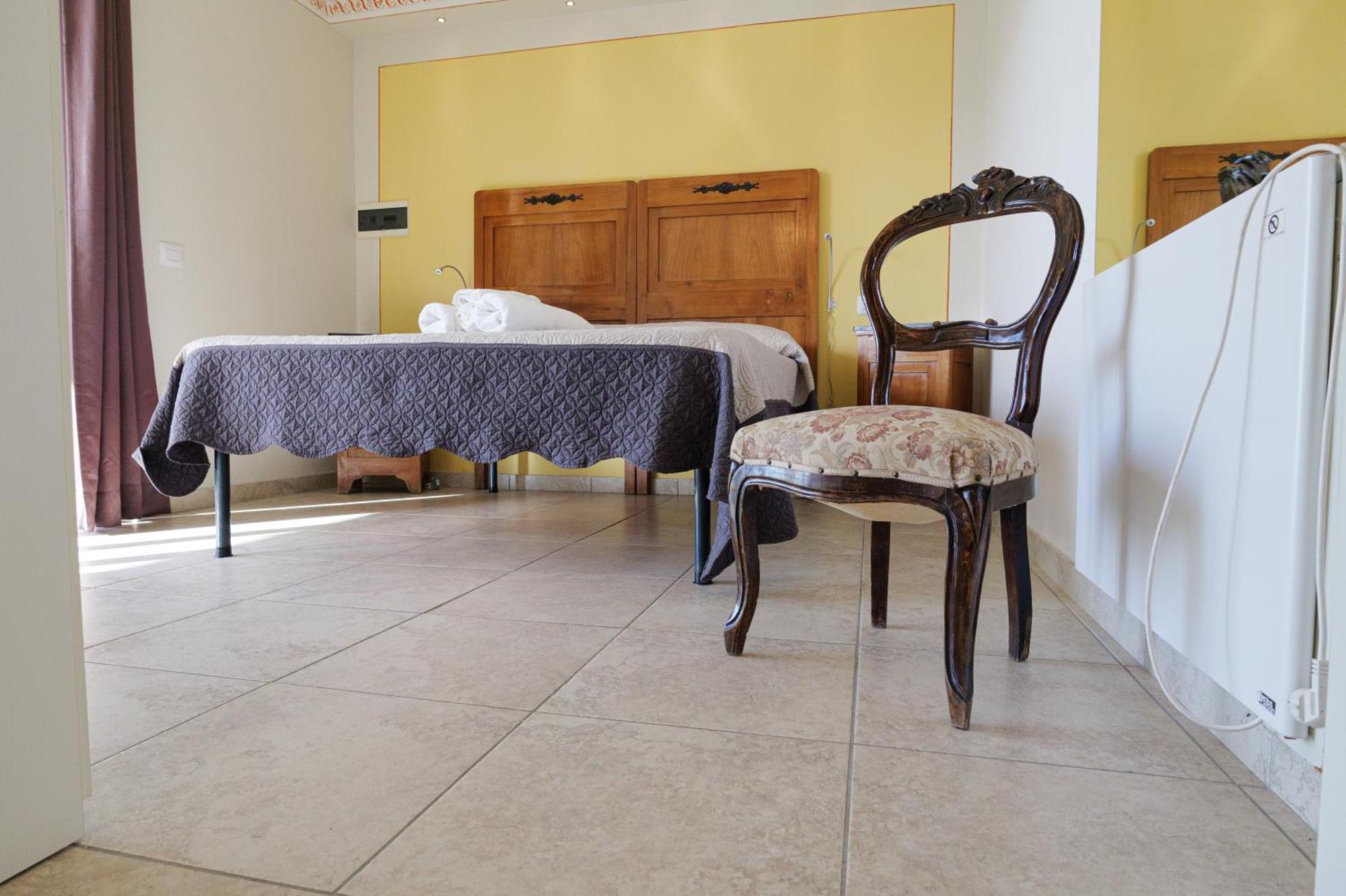 טיניאלה Casa Navla' Appartamenti "Ulivi"- "Fiori" -"Velieri"-"Luna"-"Nido"-"Taverna" מראה חיצוני תמונה