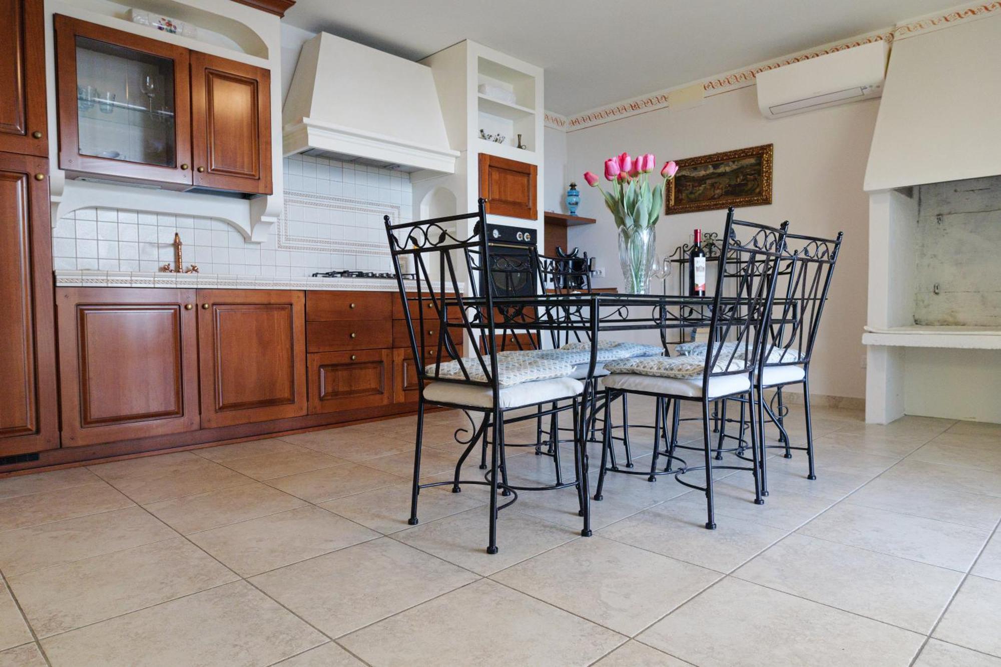 טיניאלה Casa Navla' Appartamenti "Ulivi"- "Fiori" -"Velieri"-"Luna"-"Nido"-"Taverna" מראה חיצוני תמונה