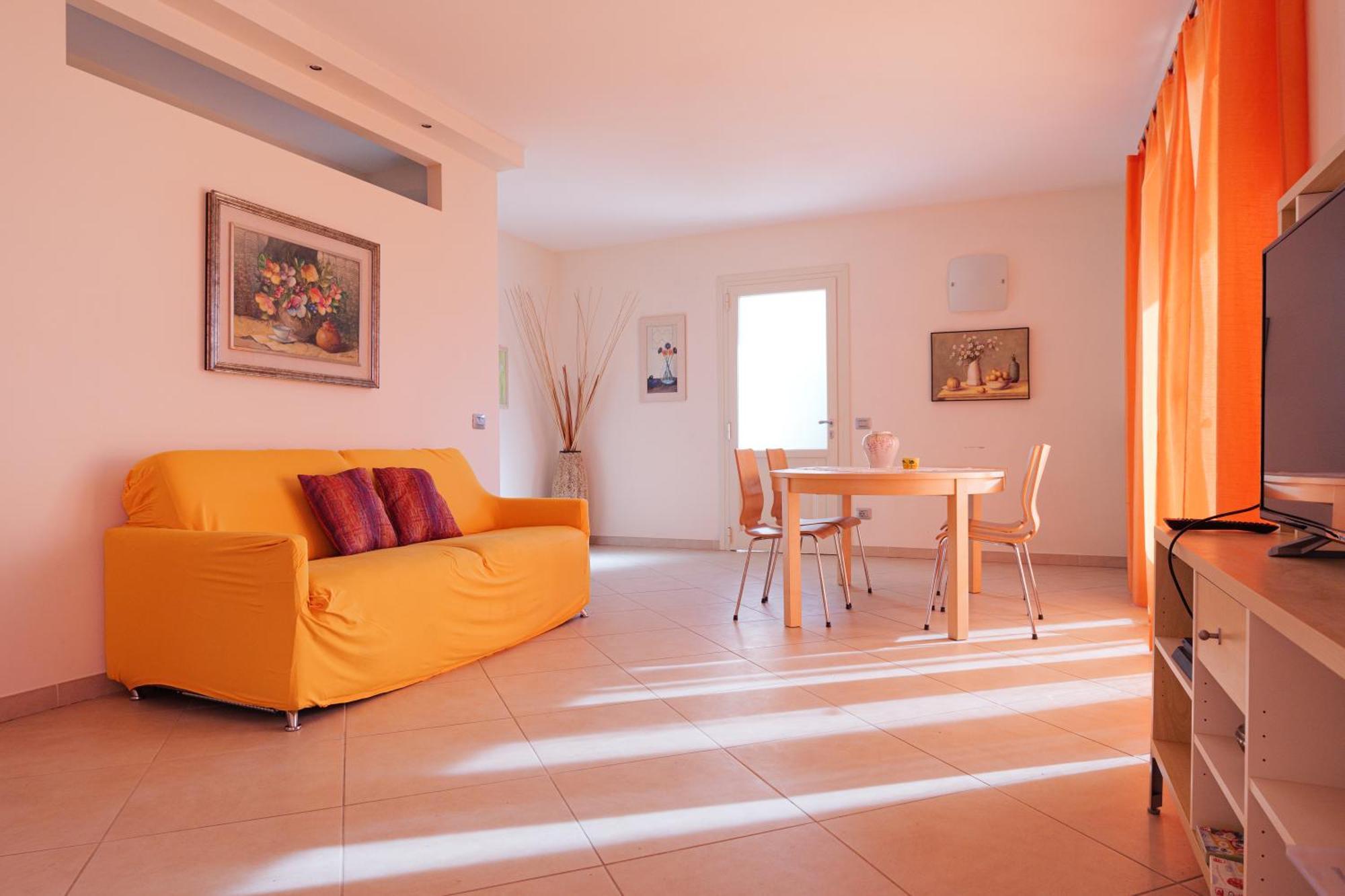 טיניאלה Casa Navla' Appartamenti "Ulivi"- "Fiori" -"Velieri"-"Luna"-"Nido"-"Taverna" מראה חיצוני תמונה